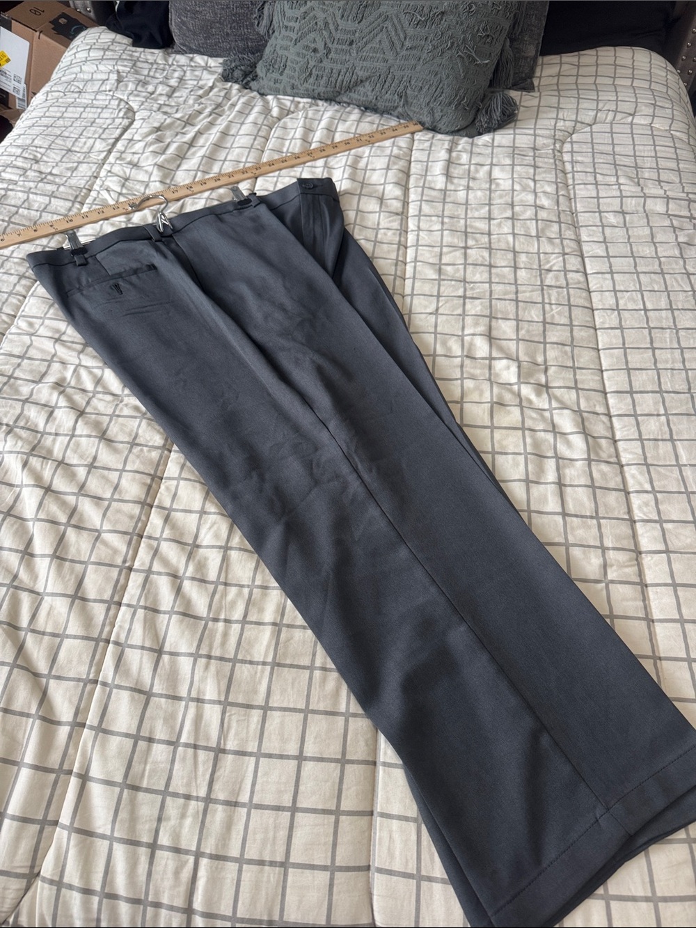 Haggar Men's Dress Pants in Dark Gray. 49x29